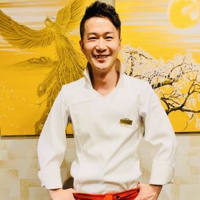 オーナーシェフ佐藤朗暢（さとうあきのぶ）です。 